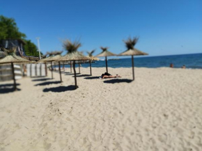 Сън Палас, Свети Влас